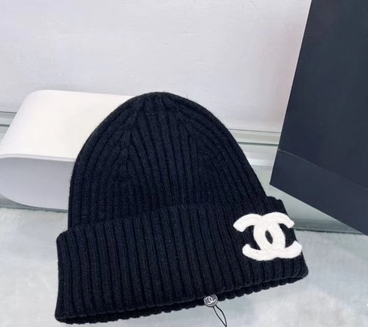 Chanel Knitted Knitted Knitted Wool Hat for Men and Women, Light Luxury Cold Hat | Superrbuy Spread