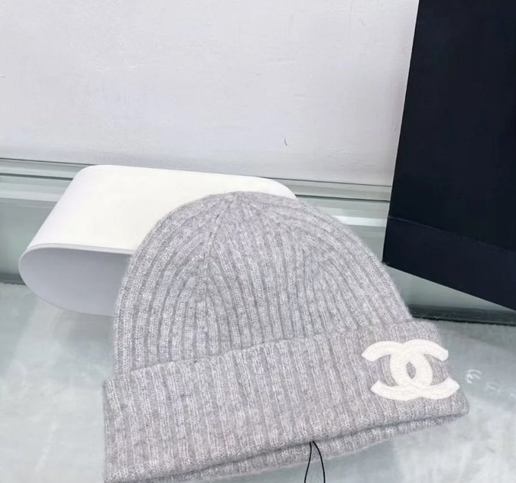 Chanel Knitted Knitted Knitted Wool Hat for Men and Women, Light Luxury Cold Hat | Superrbuy Spread