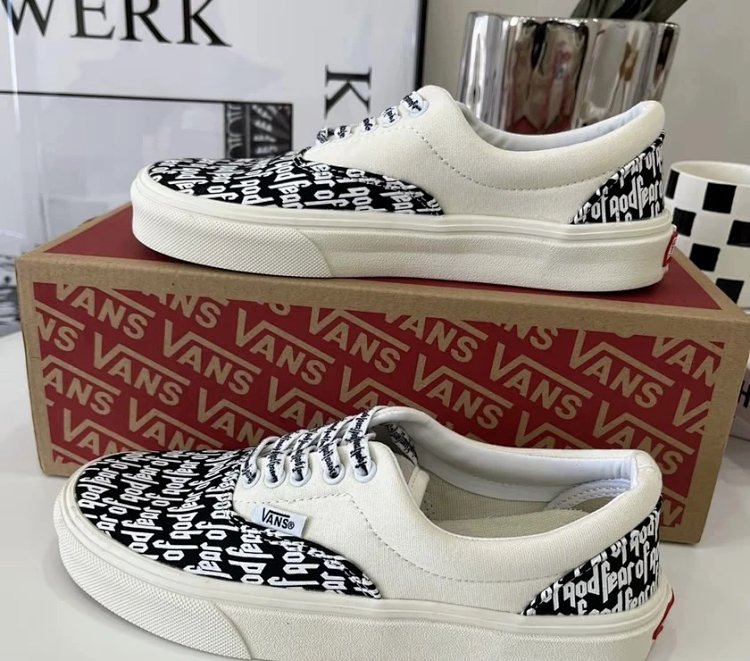 Vans board shoes, one foot low cut shoesFear of God x Vans Era 95 dx white black fog  | Superrbuy Sp
