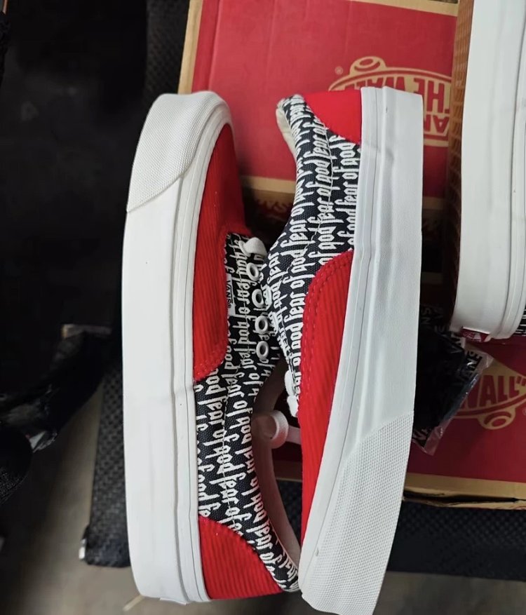 Vans board shoes, one foot low cut shoesFear of God x Vans Era 95 dx white black fog  | Superrbuy Sp