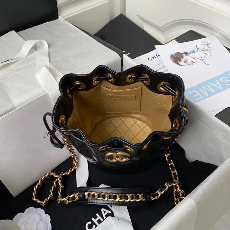 Chanel Retro Smooth Leather Drawstring Bucket Bag AS2716 Cross Carrying Women's Bag AS2716 Chanel Re