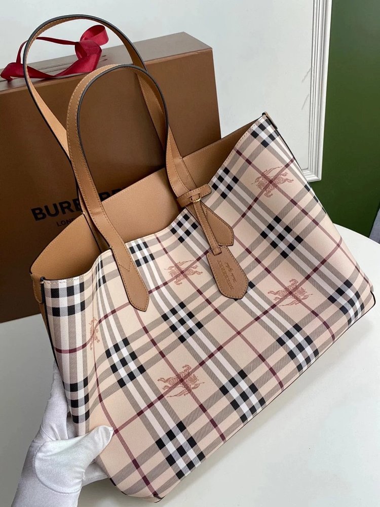 Burberry Classic Double sided Shopping Bag Lightweight Large Capacity Handbag Tote Bag Women's Bag C