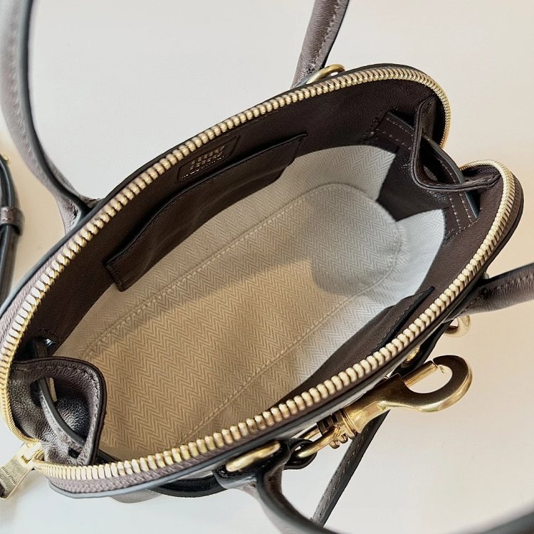 Miumiu handbag shoulder bag crossbody bag women's bag shell bag | Superrbuy Spreadsheet
