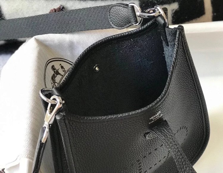 Hermes mini calf leather hollow shoulder crossbody buckle women's bag | Superrbuy Spreadsheet