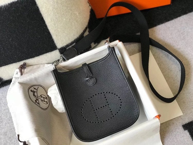 Hermes mini calf leather hollow shoulder crossbody buckle women's bag | Superrbuy Spreadsheet