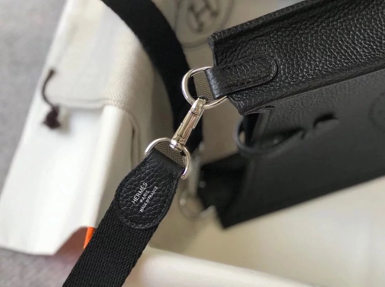 Hermes mini calf leather hollow shoulder crossbody buckle women's bag | Superrbuy Spreadsheet