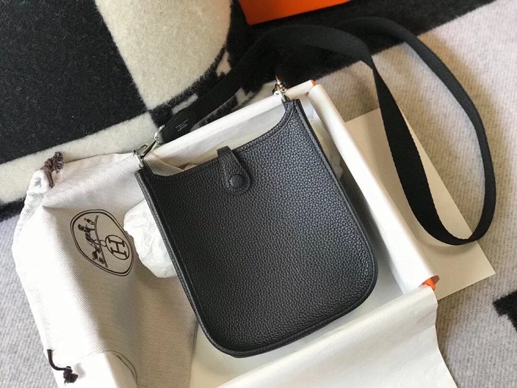 Hermes mini calf leather hollow shoulder crossbody buckle women's bag | Superrbuy Spreadsheet