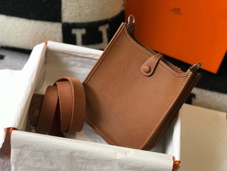 Hermes mini calf leather hollow shoulder crossbody buckle women's bag | Superrbuy Spreadsheet