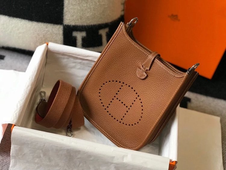 Hermes mini calf leather hollow shoulder crossbody buckle women's bag | Superrbuy Spreadsheet