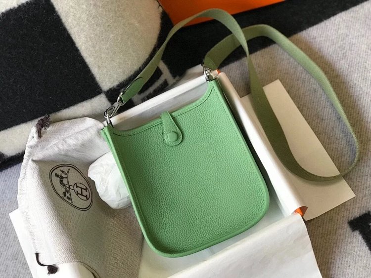 Hermes mini calf leather hollow shoulder crossbody buckle women's bag | Superrbuy Spreadsheet