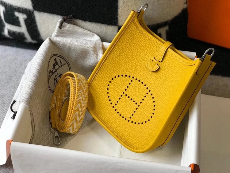 Hermes mini calf leather hollow shoulder crossbody buckle women's bag | Superrbuy Spreadsheet