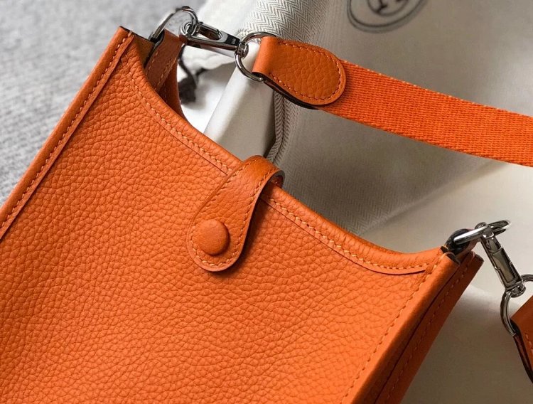 Hermes mini calf leather hollow shoulder crossbody buckle women's bag | Superrbuy Spreadsheet