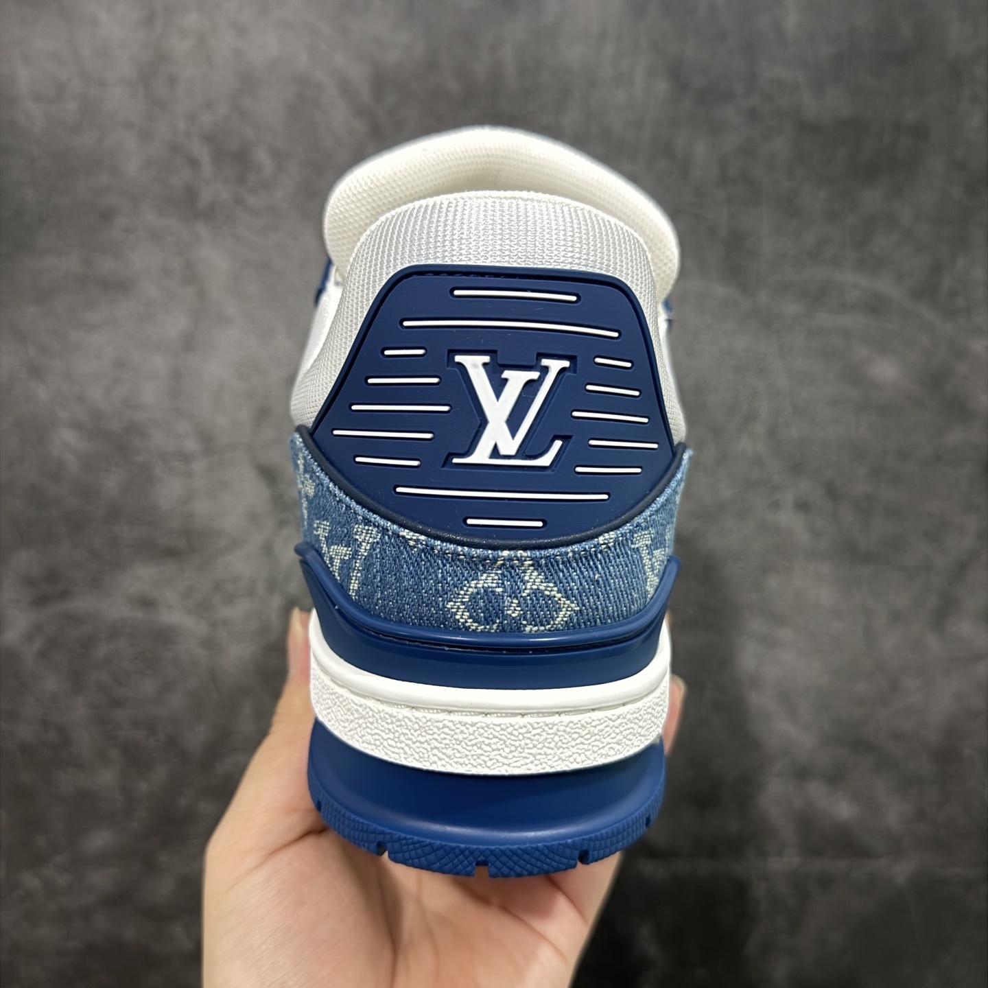 Louis Vuitton  Trainer Sneaker T538001 | Superrbuy Spreadsheet