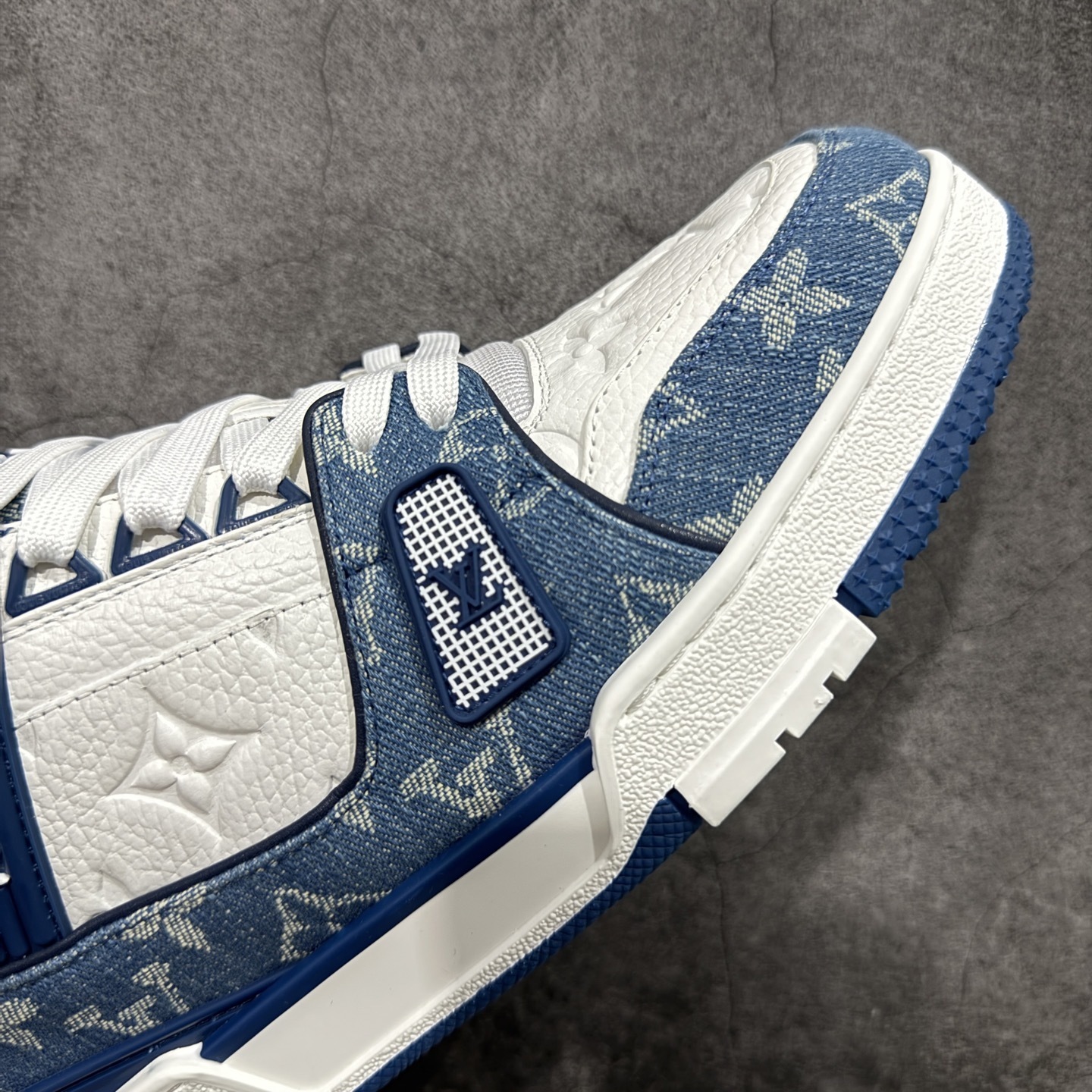 Louis Vuitton  Trainer Sneaker T538001 | Superrbuy Spreadsheet