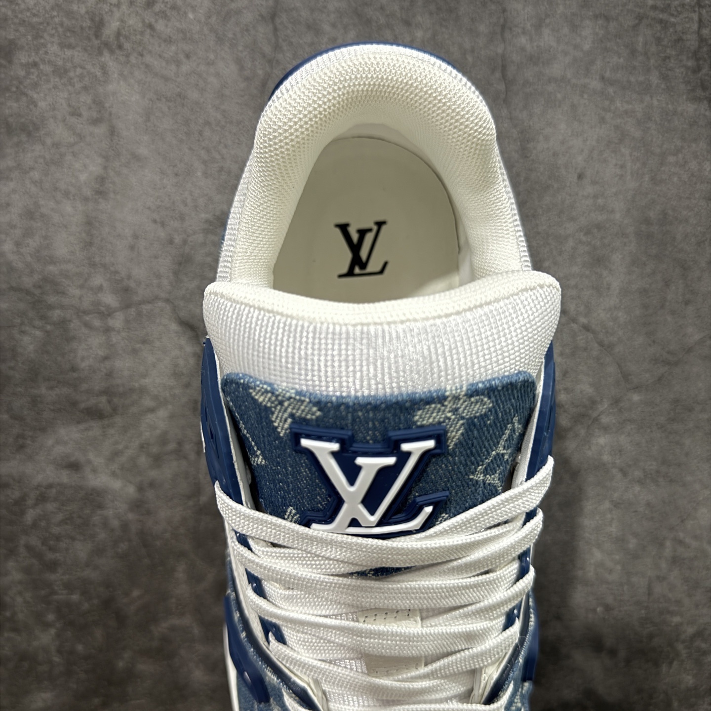 Louis Vuitton  Trainer Sneaker T538001 | Superrbuy Spreadsheet
