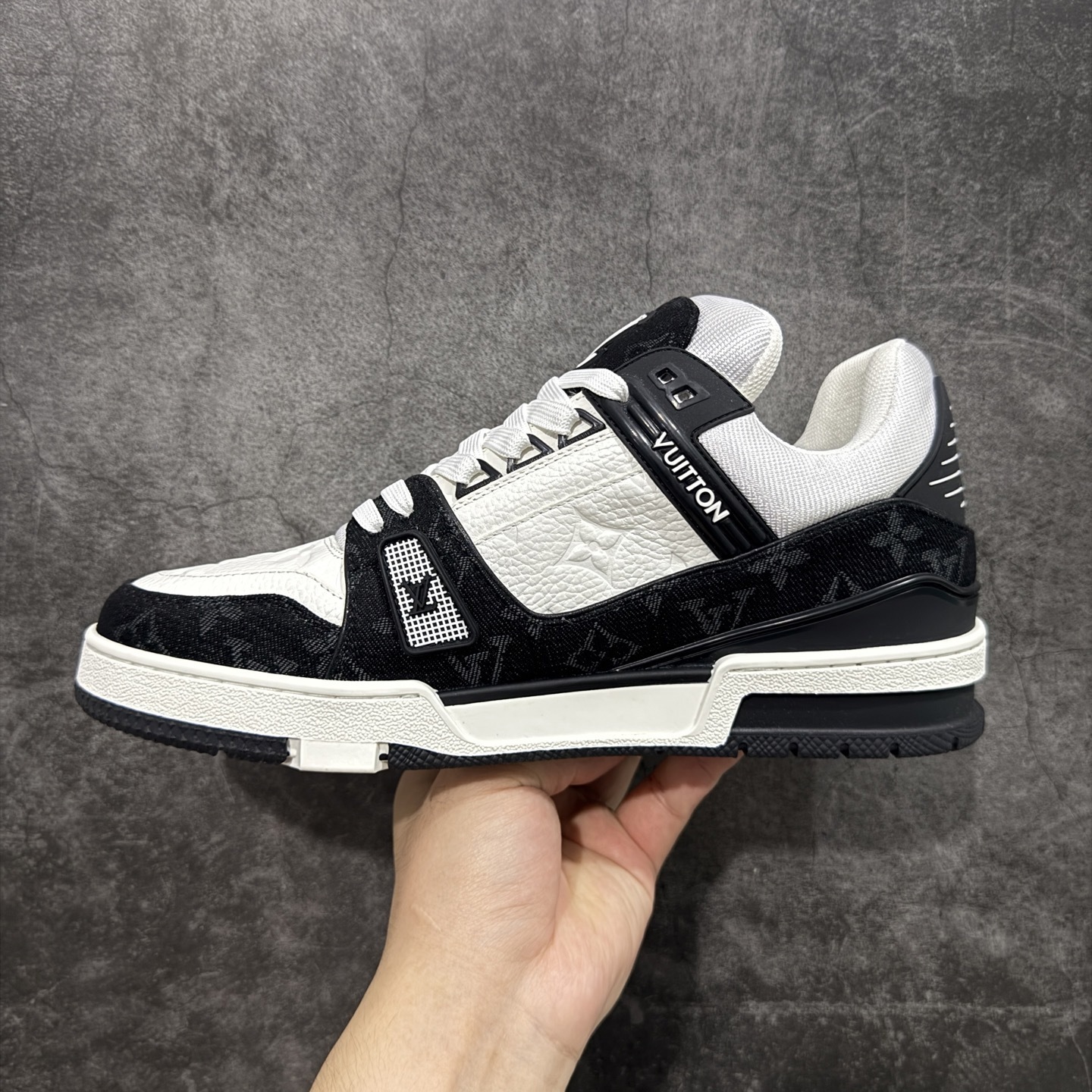 Louis Vuitton  Trainer Sneaker T538004 | Superrbuy Spreadsheet