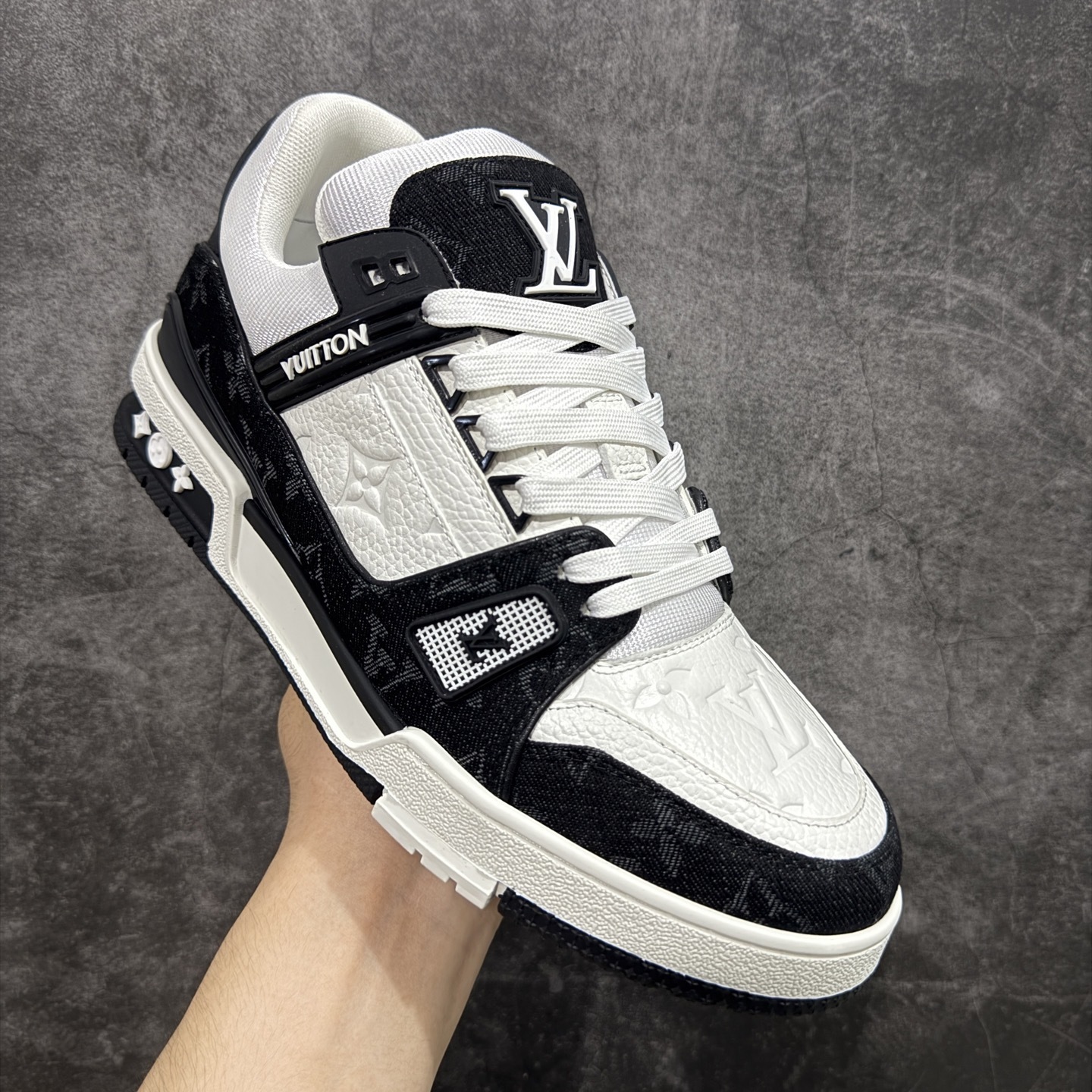 Louis Vuitton  Trainer Sneaker T538004 | Superrbuy Spreadsheet