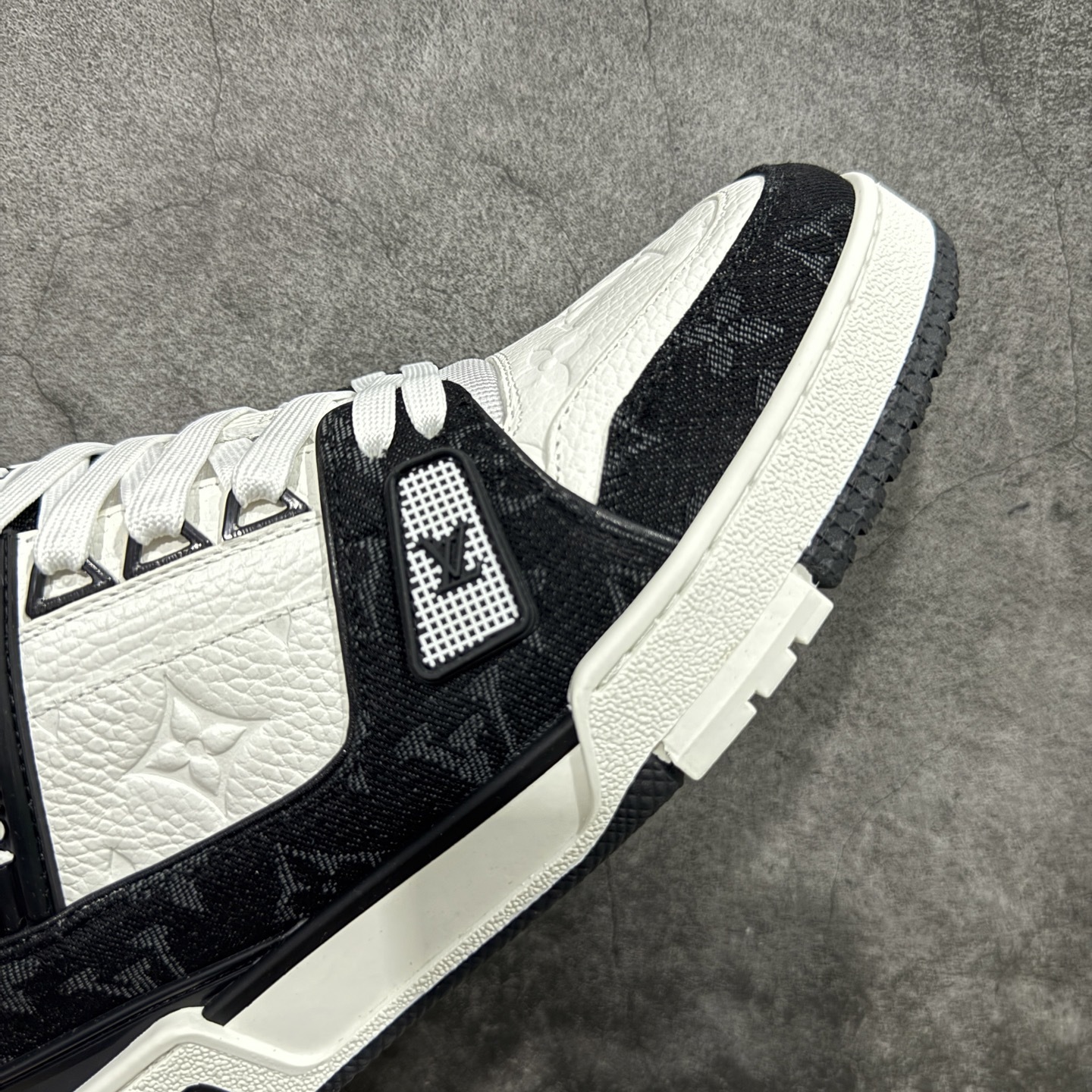 Louis Vuitton  Trainer Sneaker T538004 | Superrbuy Spreadsheet