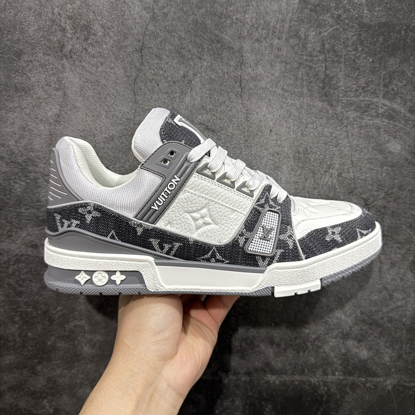 Louis Vuitton  Trainer Sneaker T538003 | Superrbuy Spreadsheet