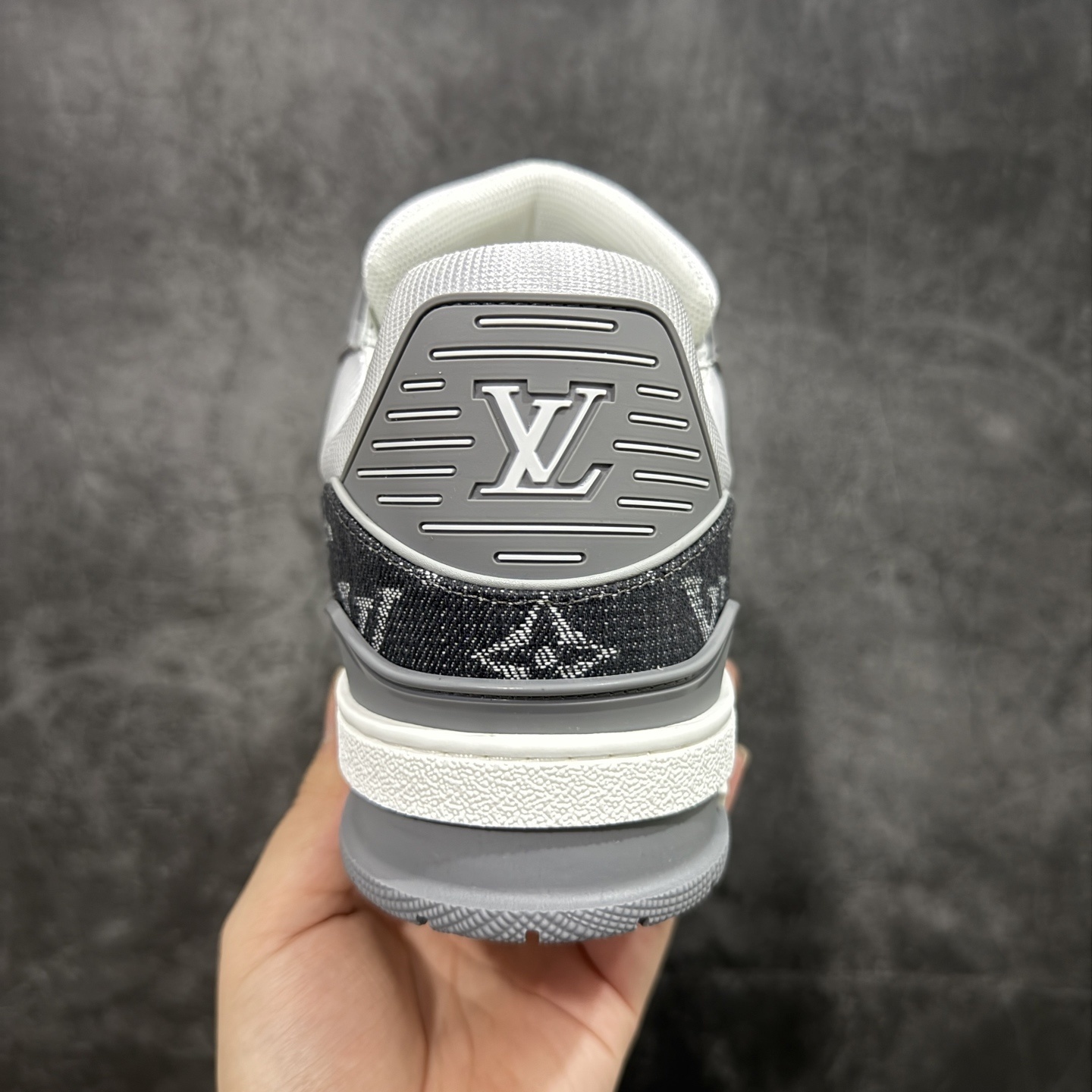 Louis Vuitton  Trainer Sneaker T538003 | Superrbuy Spreadsheet