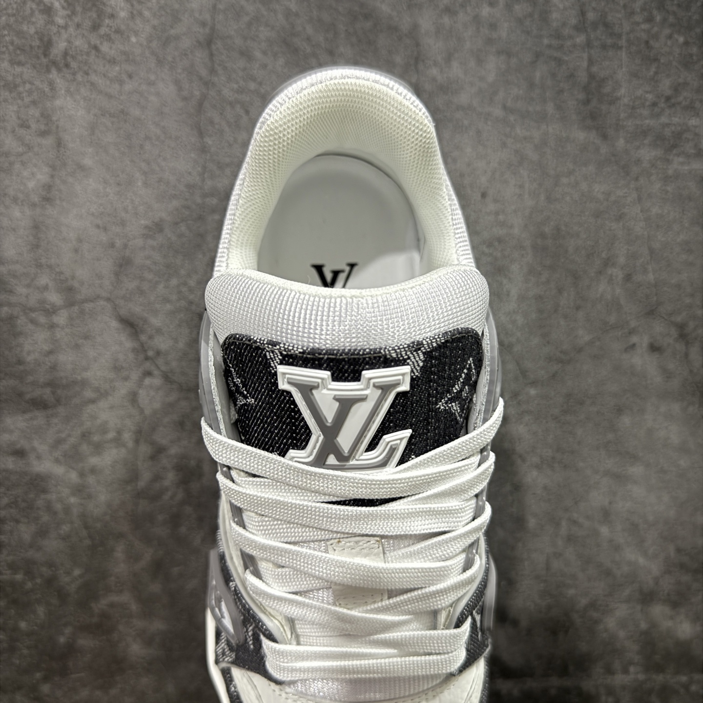 Louis Vuitton  Trainer Sneaker T538003 | Superrbuy Spreadsheet