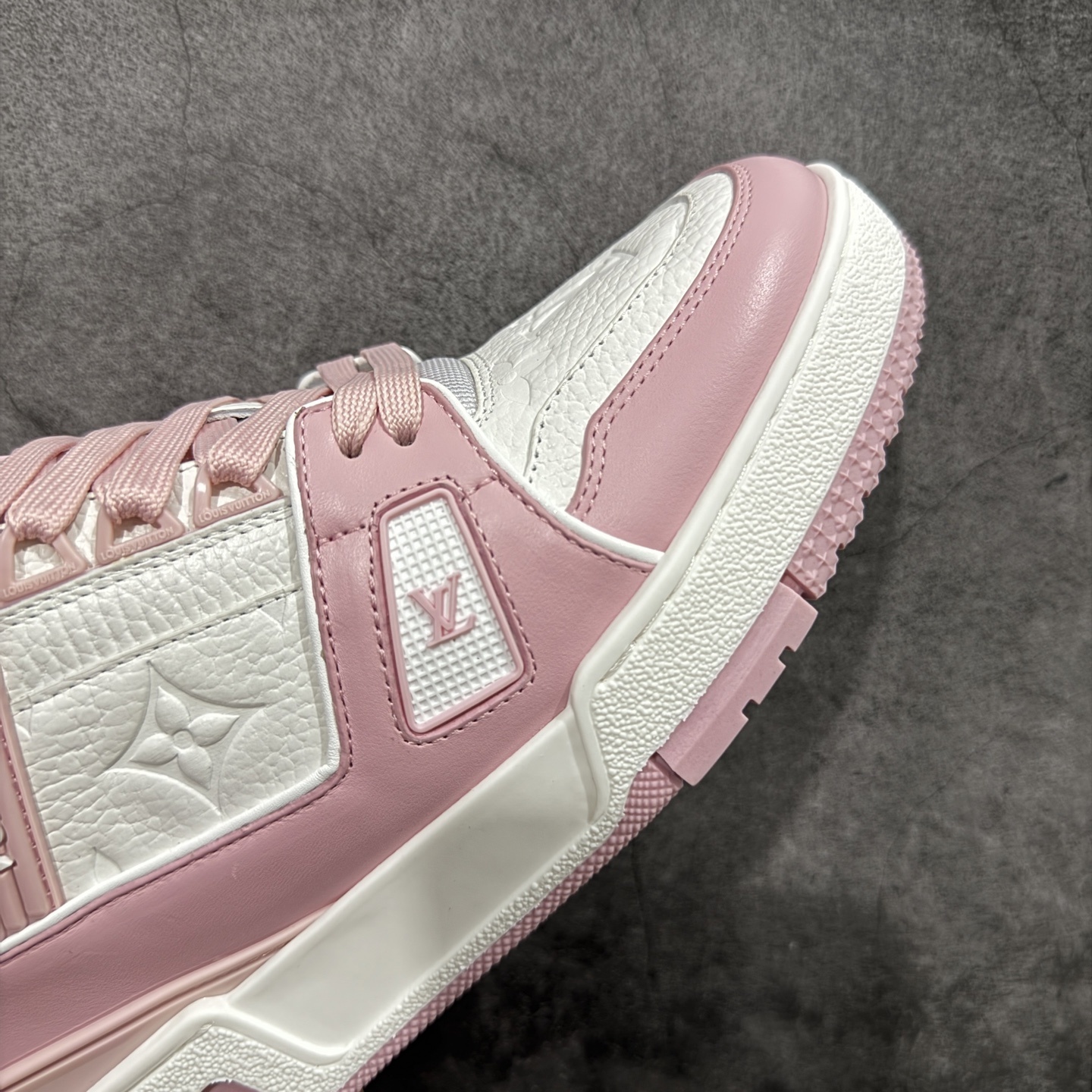 Louis Vuitton  Trainer Sneaker T538005 | Superrbuy Spreadsheet