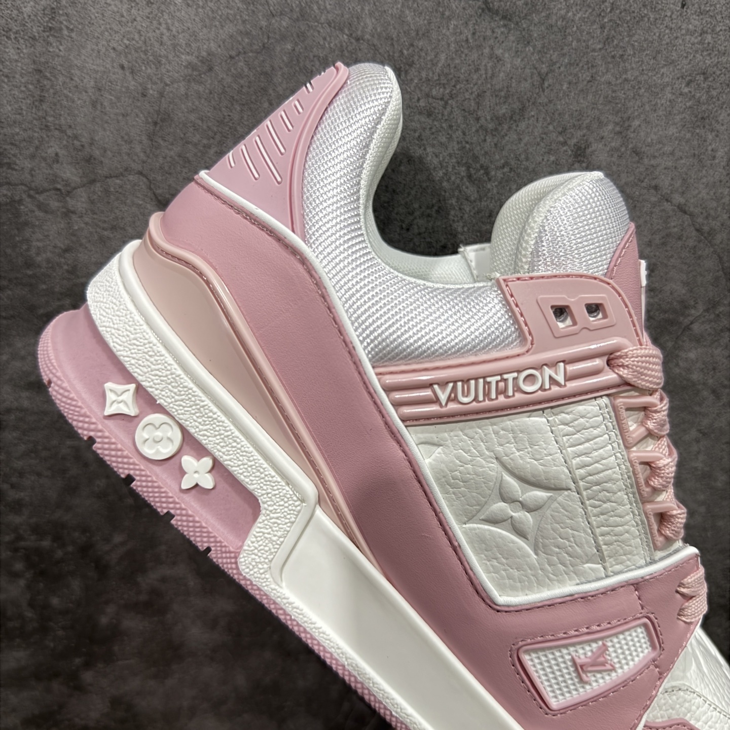 Louis Vuitton  Trainer Sneaker T538005 | Superrbuy Spreadsheet