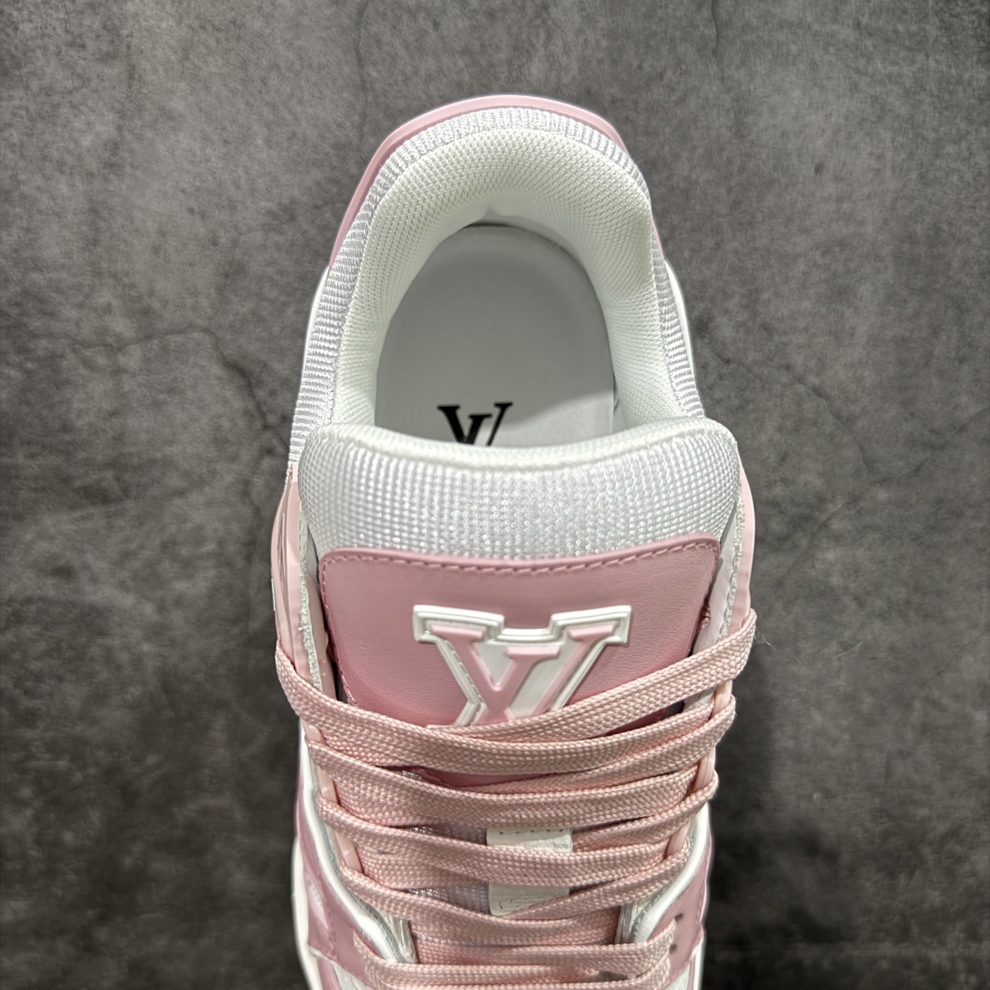 Louis Vuitton  Trainer Sneaker T538005 | Superrbuy Spreadsheet