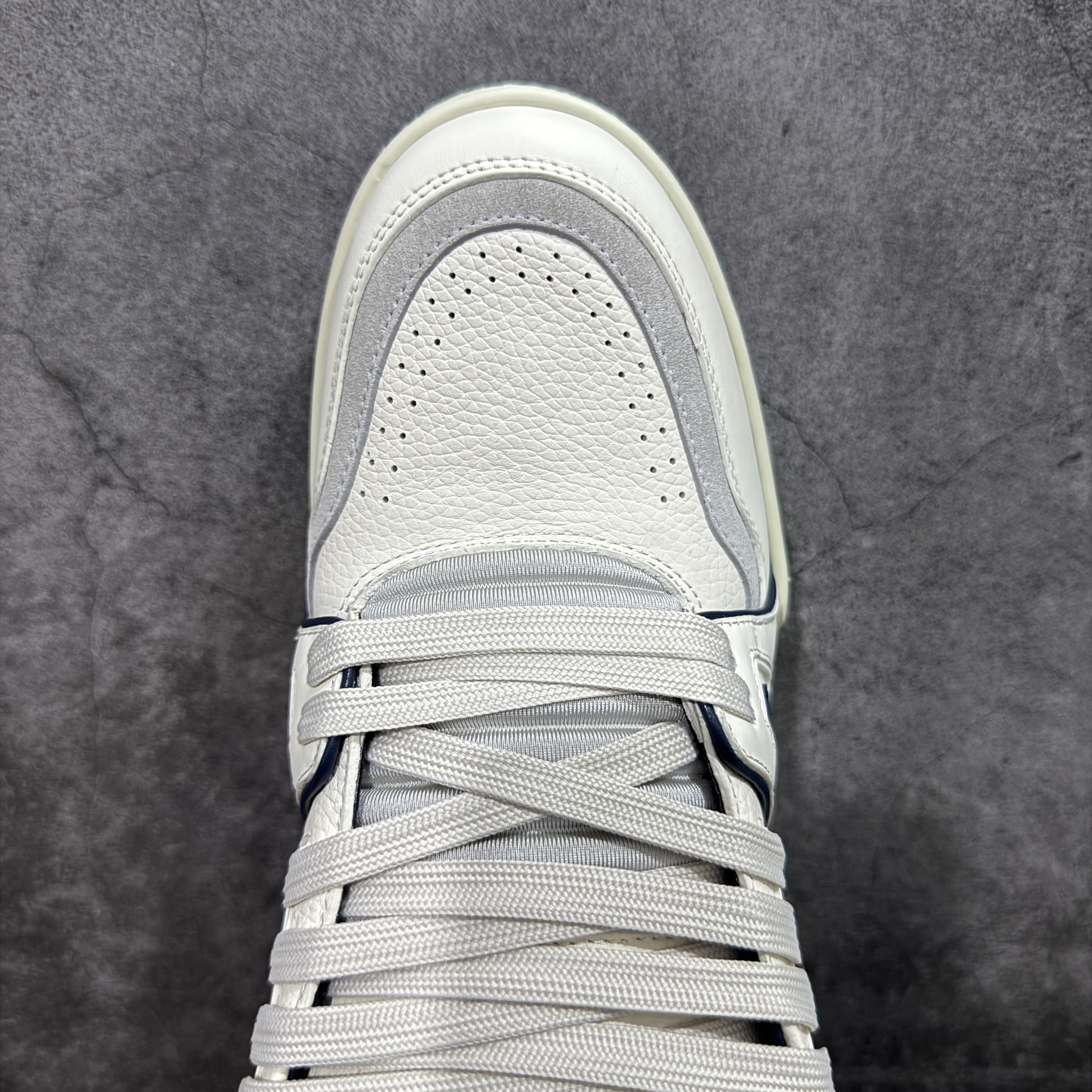 Louis Vuitton  Trainer Sneaker T538006 | Superrbuy Spreadsheet