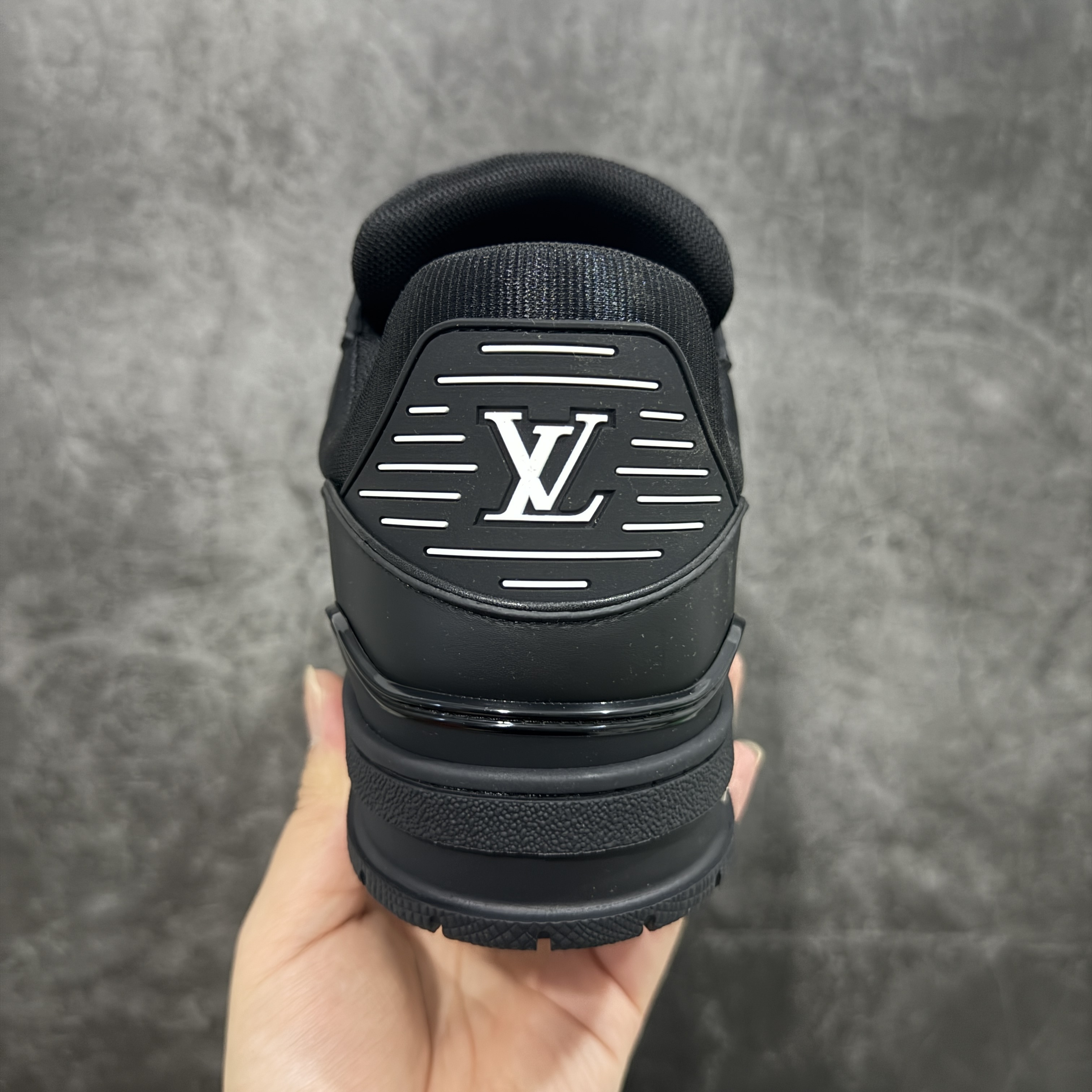 Louis Vuitton  Trainer Sneaker T538007 | Superrbuy Spreadsheet