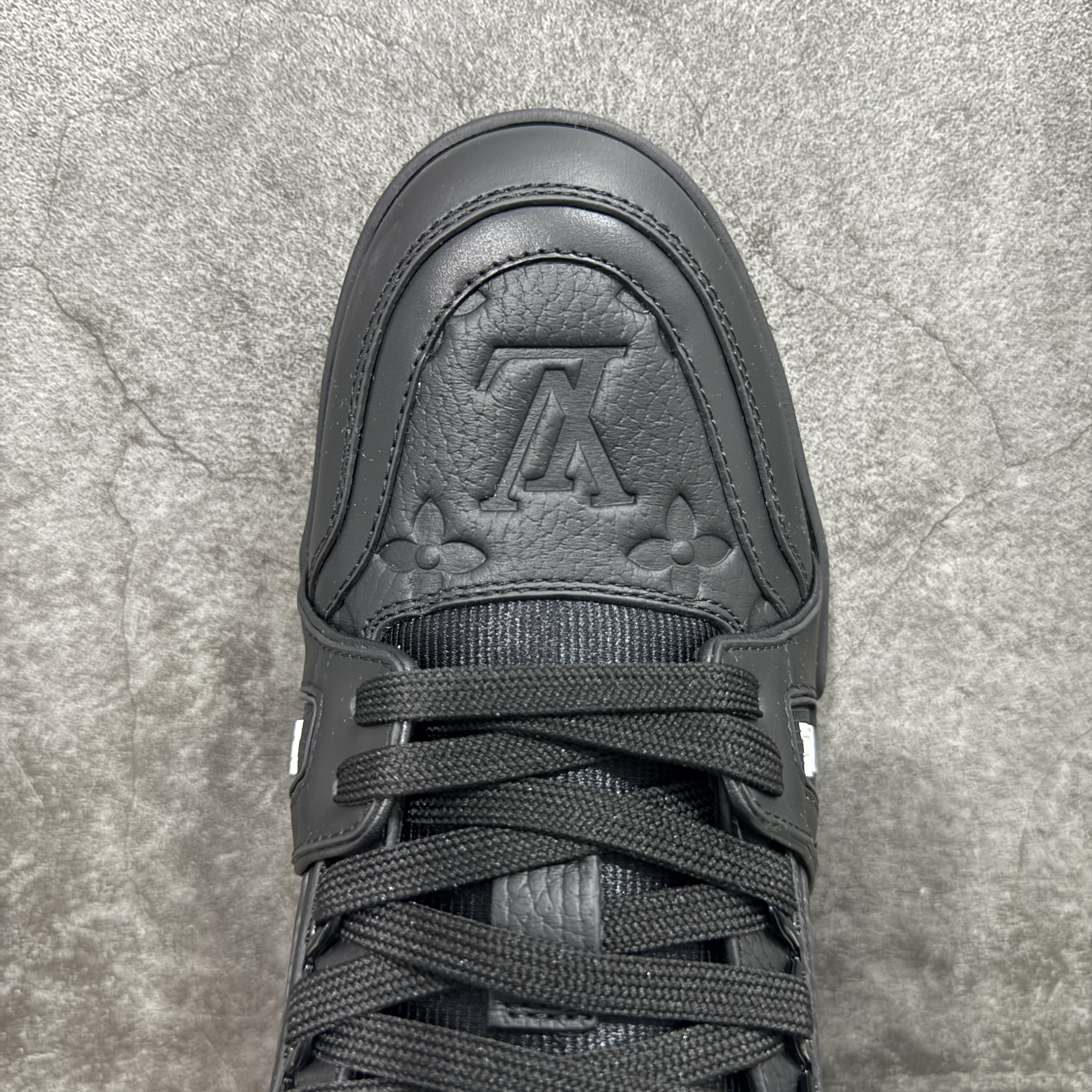 Louis Vuitton  Trainer Sneaker T538007 | Superrbuy Spreadsheet