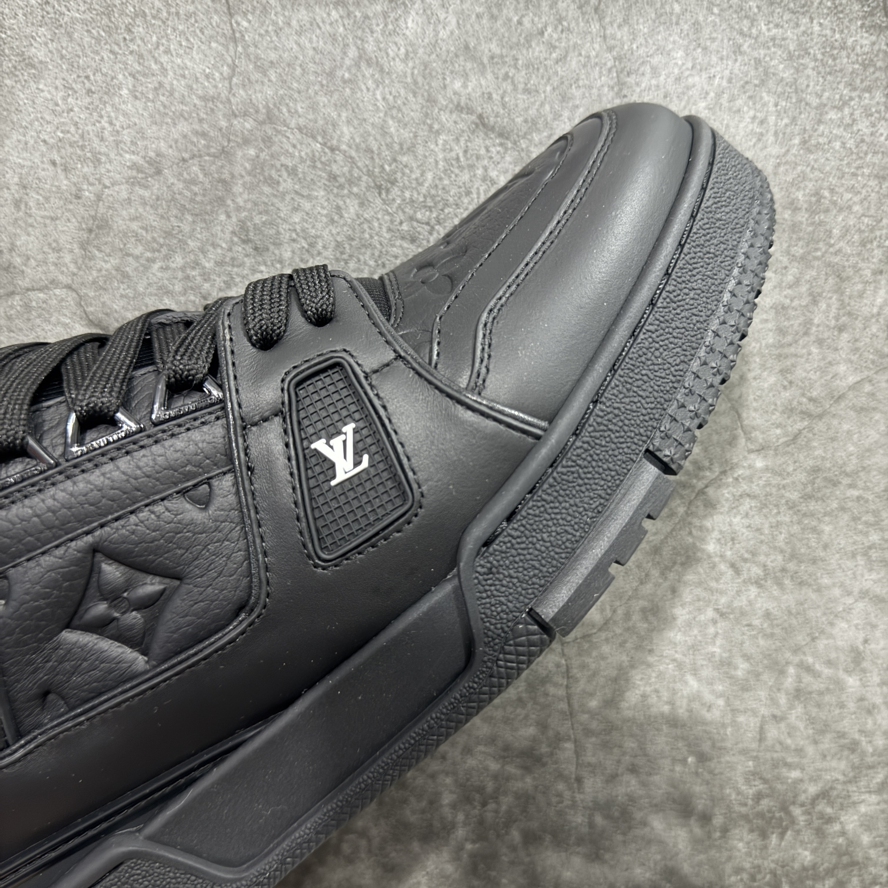 Louis Vuitton  Trainer Sneaker T538007 | Superrbuy Spreadsheet