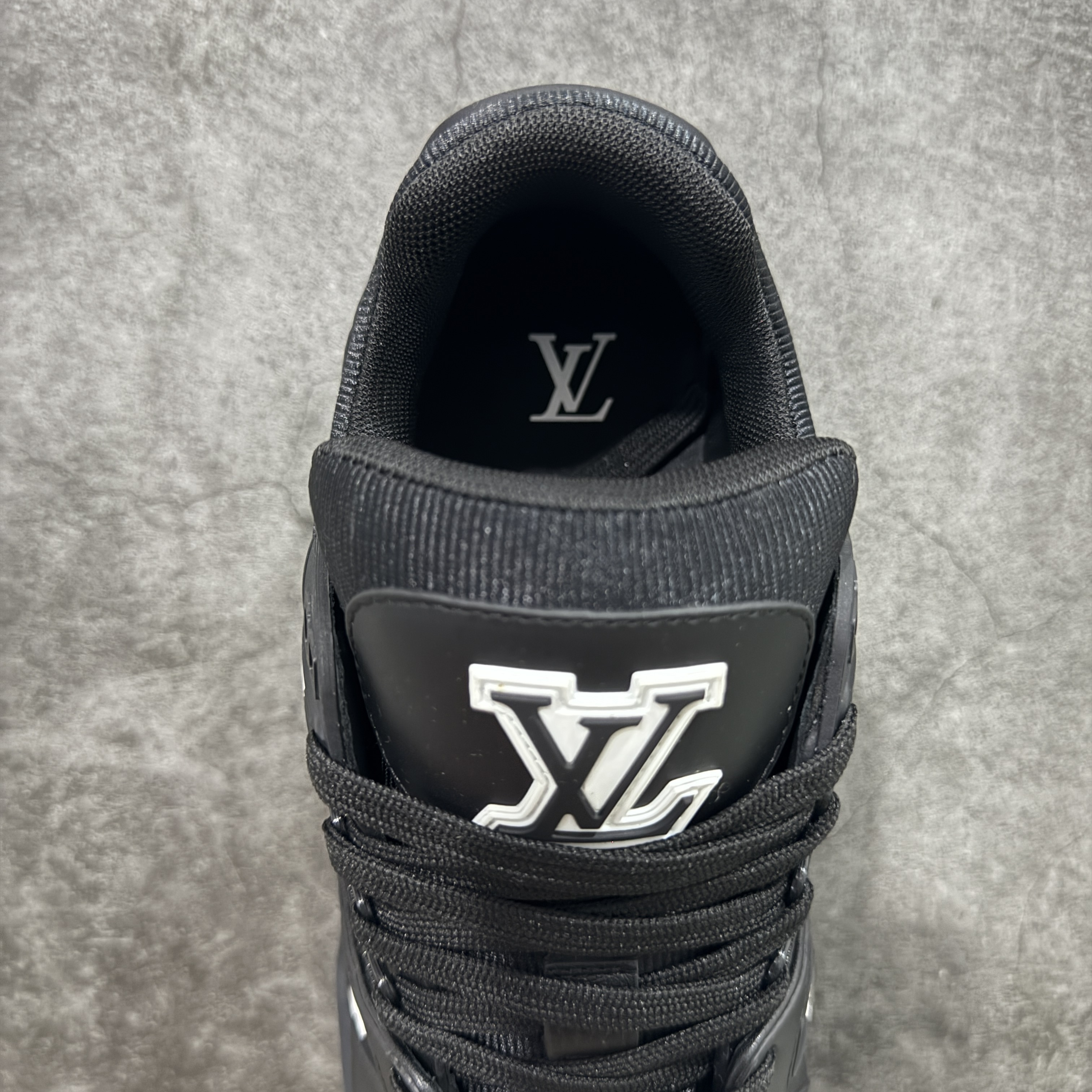 Louis Vuitton  Trainer Sneaker T538007 | Superrbuy Spreadsheet