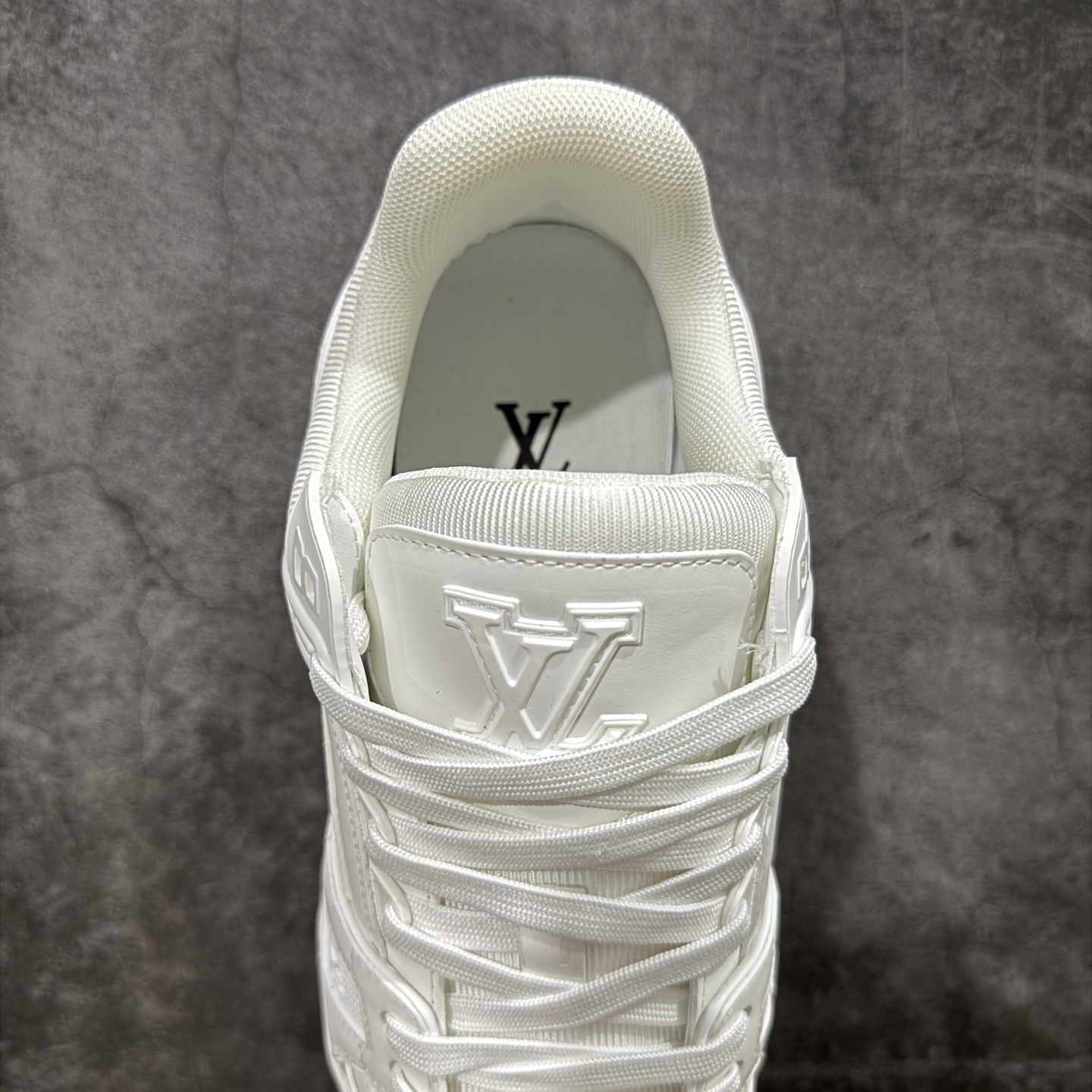 Louis Vuitton Trainer Sneaker T538008 | Superrbuy Spreadsheet