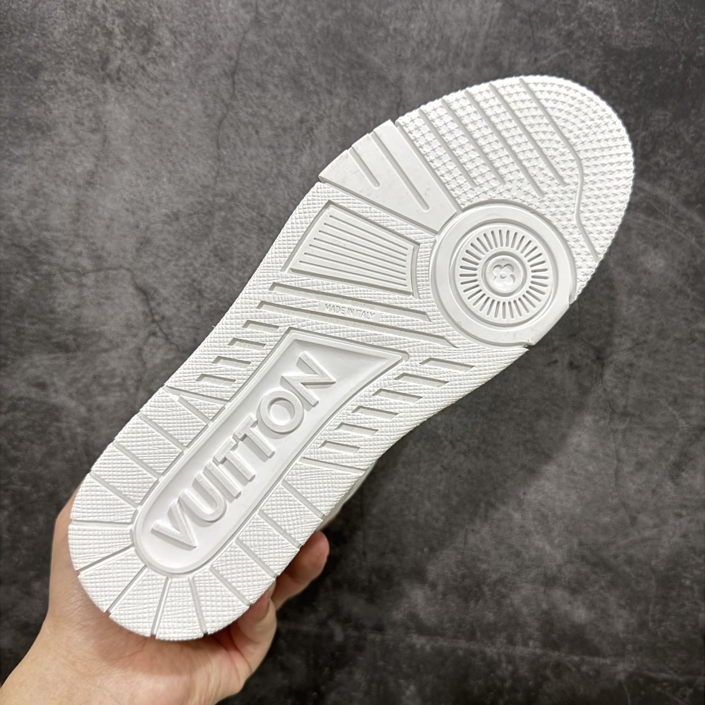Louis Vuitton Trainer Sneaker T538008 | Superrbuy Spreadsheet