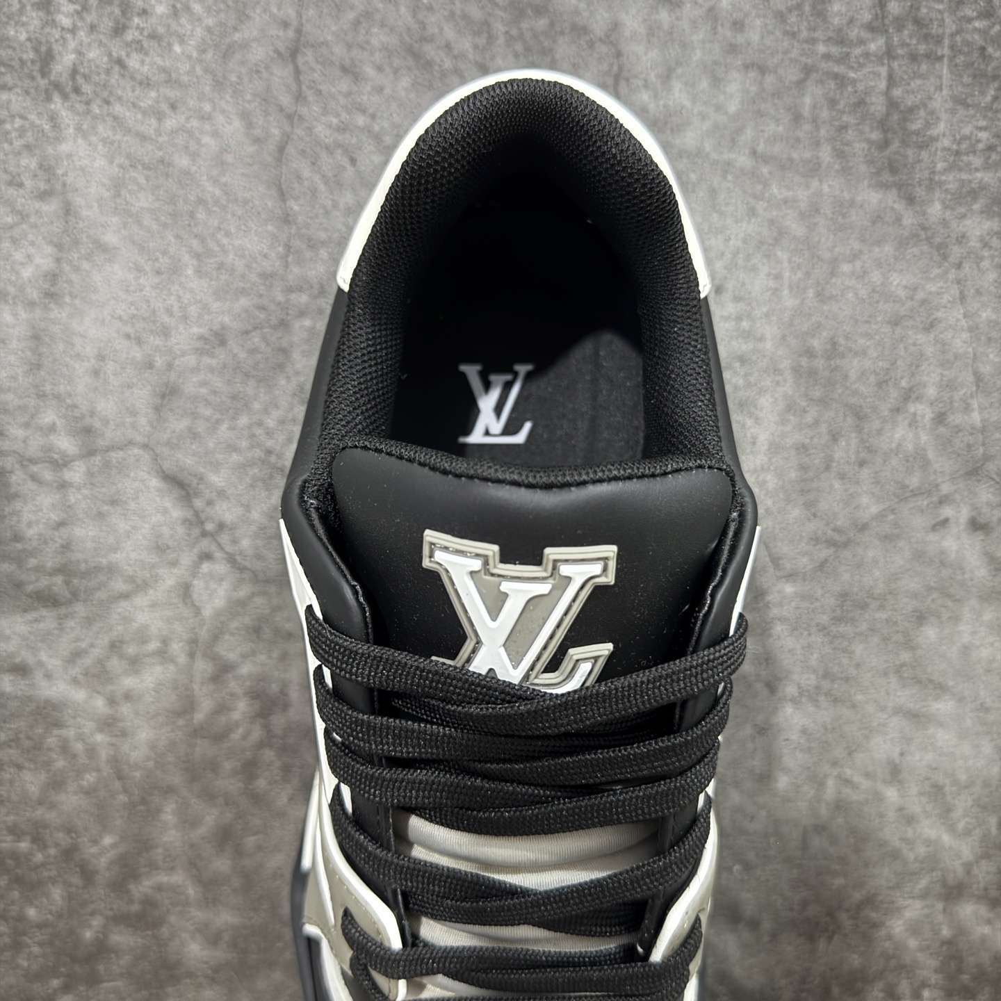 Louis Vuitton Trainer Sneaker T538010 | Superrbuy Spreadsheet